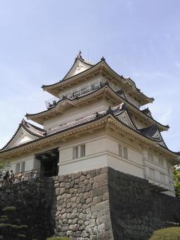 小田原城天守閣　斜めからの写真