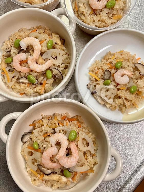 炊き込みちらし寿司 食事,ご飯,夕食の写真素材