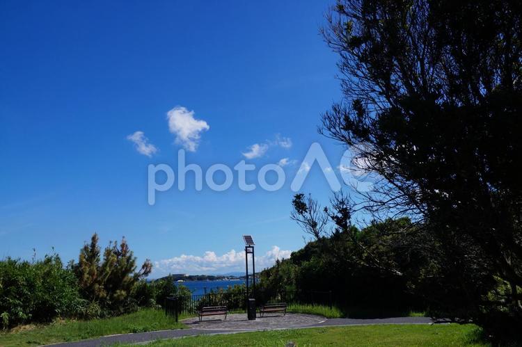 晴れた日の公園風景 空,晴れた日,晴れの写真素材