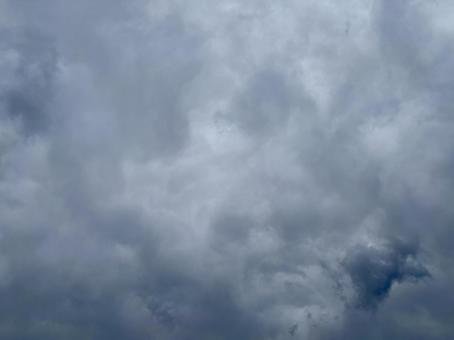 曇り空、コピースペース 空,曇り空,雲の写真素材