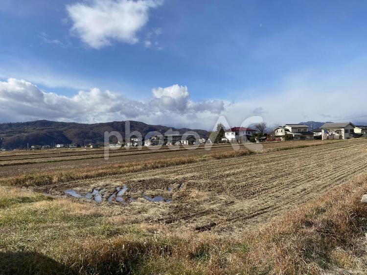 田んぼと山と雲と空 田んぼ,風景,自然の写真素材