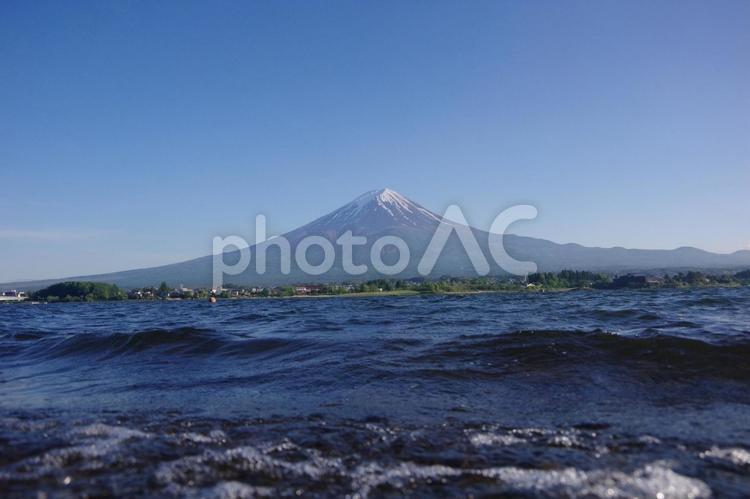 青空と富士山と山中湖 富士山,山梨県,山中湖の写真素材