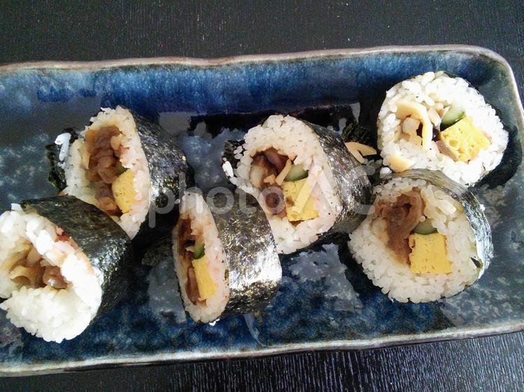 恵方巻　節分のときに！ 恵方巻,巻き寿司,寿司の写真素材