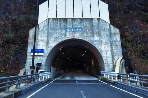 岐阜と福井を結ぶ冠山トンネル 冠山トンネル,冠山峠道路,国道417号の写真素材