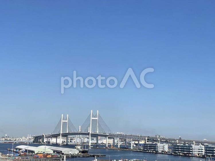 港の見える丘公園から見たベイブリッジ ベイブリッジ,港,横浜の写真素材