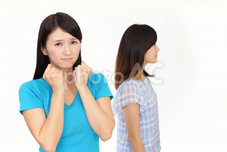 怒った表情の女性 女性,女,怒るの写真素材
