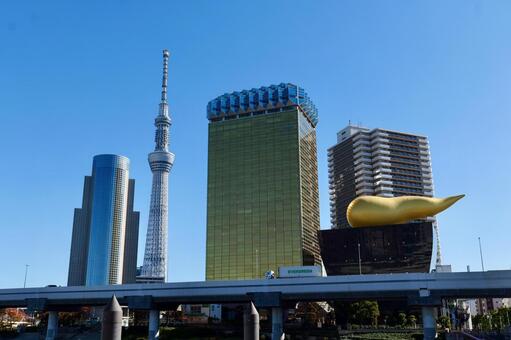 東京, 隅田川周辺からの東京スカイツリー 東京スカイツリー,電車,町並みの写真素材