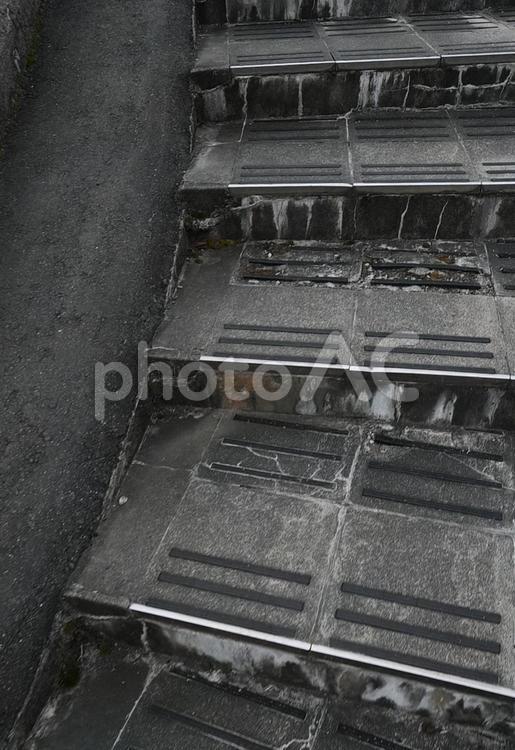 コンクリートの階段 コンクリート,階段,さびの写真素材