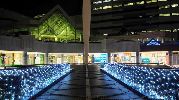 海浜幕張駅・駅付近のクリスマス（千葉市） クリスマス,イルミネーション,冬の写真素材