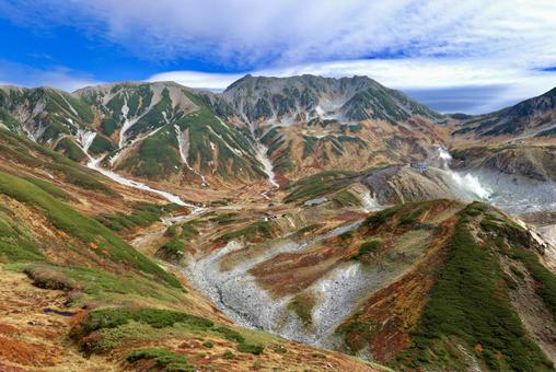 北アルプス紅葉10年ぶりの当たり年 北アルプス,立山,大日岳の写真素材