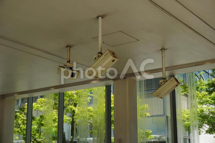都営大江戸線　六本木駅入り口の監視カメラ 防犯カメラ,監視カメラ,都営大江戸線の写真素材