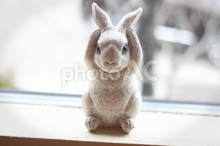 うさぎの置物 うさぎ,置物,動物の写真素材