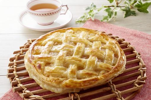 アップルパイと紅茶 アップルパイと紅茶の写真
