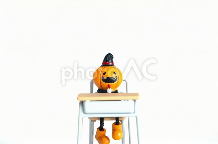 教室のハロウィン③ ハロウィン,教室,かぼちゃのお化けの写真素材