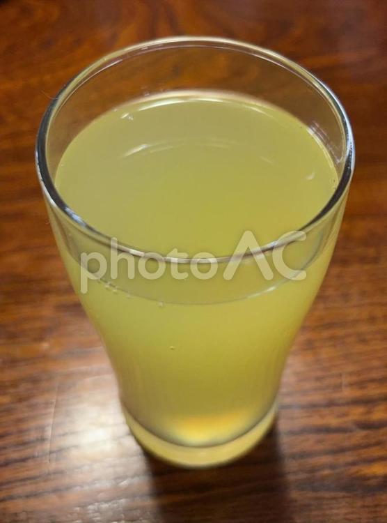 R7.04.11　シークワサーの炭酸割り シークワサー,炭酸割り,シークワサー炭酸割りの写真素材