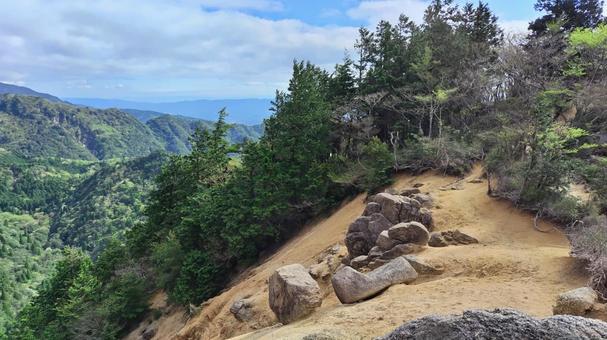 御在所岳の登山道 御在所岳,難所,中道の写真素材