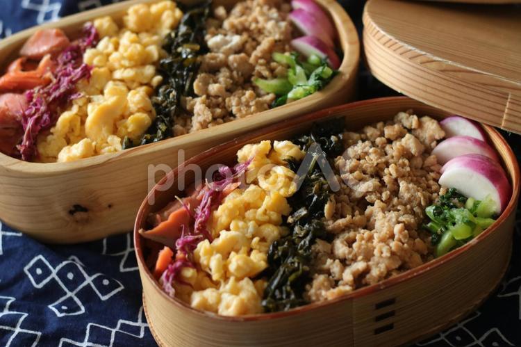 そぼろ弁当 お弁当,わっぱ弁当,お弁当作りの写真素材