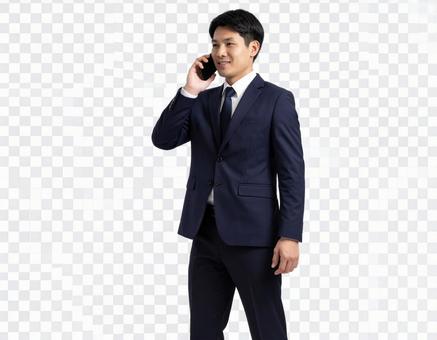 スマートフォンで通話する男性の透過画像 スマートフォンで通話する男性の透過画像の写真