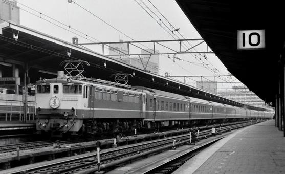ブルートレイン「さくら」 ブルートレイン「さくら」 鉄道写真,国鉄車両,ブルートレインの写真素材