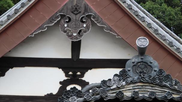 隨念寺 境内の風景 屋根の造形美 隨念寺 境内の風景 屋根の造形美 隨念寺,神社仏閣,寺の写真素材
