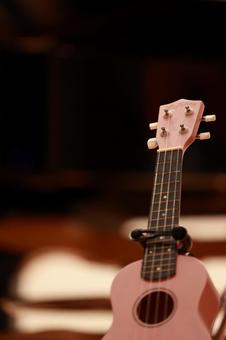 ピンクのギター ギター,ウクレレ,ギタレレの写真素材