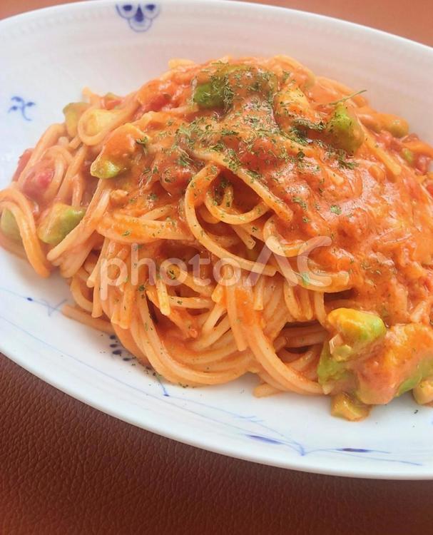 アボカド入りトマトクリームスパゲティ③ スパゲティ,パスタ,アップの写真素材