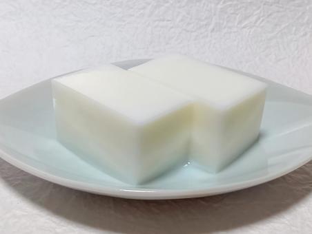 牛乳ようかん 牛乳ようかん,牛乳,ようかんの写真素材