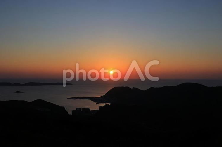 稲佐山展望台からの夕日 夕日,夕焼け,夕暮れの写真素材
