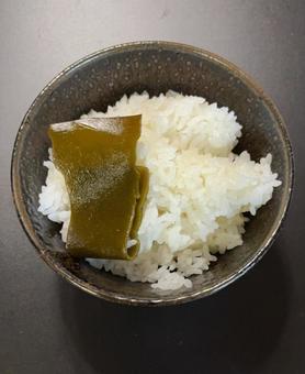 R7.10.18 あきたこまち昆布ご飯 R7.10.18 あきたこまち昆布ご飯 茶碗飯,あきたこまち,昆布ご飯の写真素材