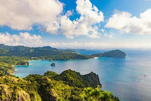 小笠原諸島・父島 旭山山頂から望む絶景 小笠原諸島・父島 旭山山頂から望む絶景 父島,小笠原諸島,旭山の写真素材