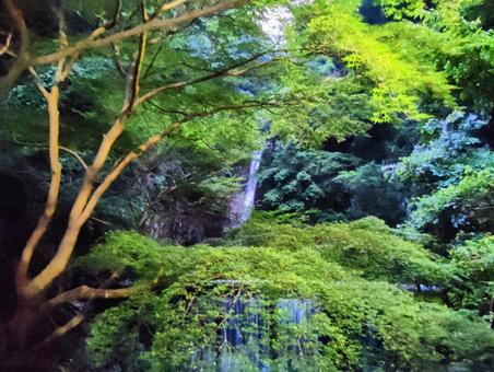Metaki waterfall in the evening, JPG Metaki waterfall in the evening, JPG