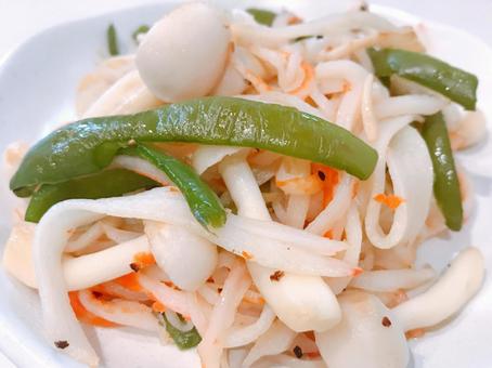 Stir-fried Shimeji Mushrooms and Green Peppers, JPG
