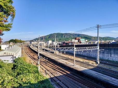 関ヶ原古戦橋から眺める関ヶ原駅と線路 関ヶ原古戦橋,関ヶ原駅,jr東海の写真素材