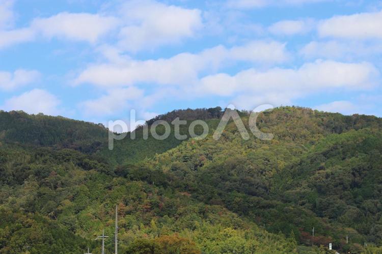 日本の田舎の懐かしい風景　山 日本,田舎,懐かしいの写真素材