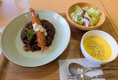 岡山県のB級グルメ 岡山県のB級グルメ 食べ物,えびめし,エビフライの写真素材