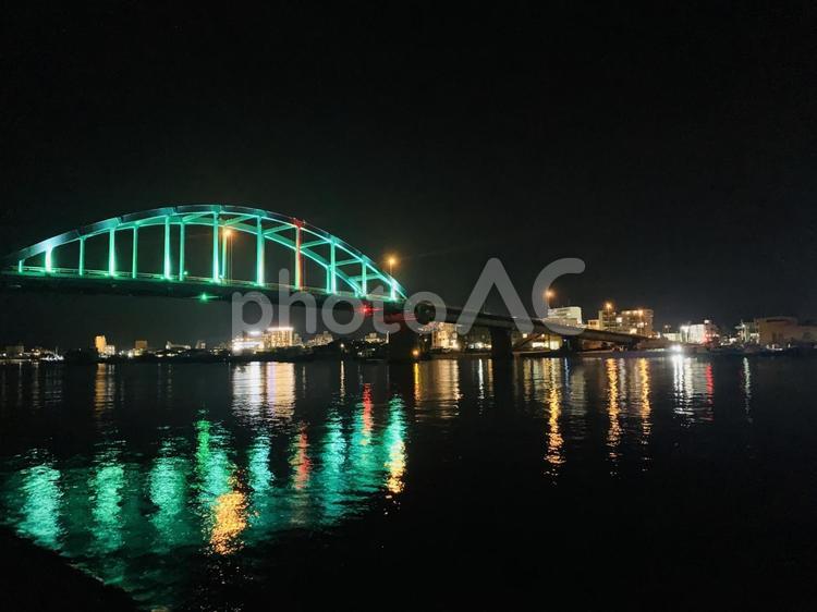 海と橋の夜景 夜景,海,外灯の写真素材