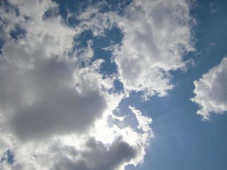 四月の雲-34 四月,青空,空の写真素材