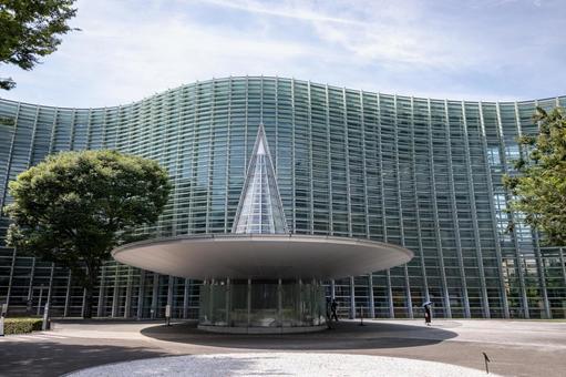 Photo, national museum of new art, port area, roppongi, 