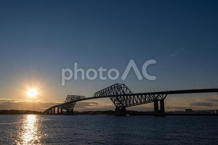 夕日に照らされるゲートブリッジ２ ゲートブリッジ,橋,夕日の写真素材