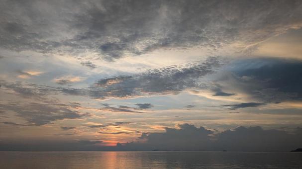 マジックアワー マジックアワー 夕焼け,空,海の写真素材
