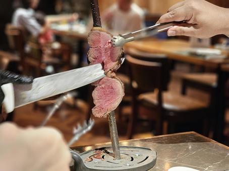 シュラスコ シュラスコ 肉,ブラジル料理,牛肉の写真素材