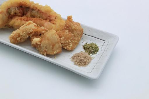 いか下足天ぷら&鶏唐揚げ いか下足天ぷら&鶏唐揚げ いか下足,天ぷら,いか下足天ぷらの写真素材