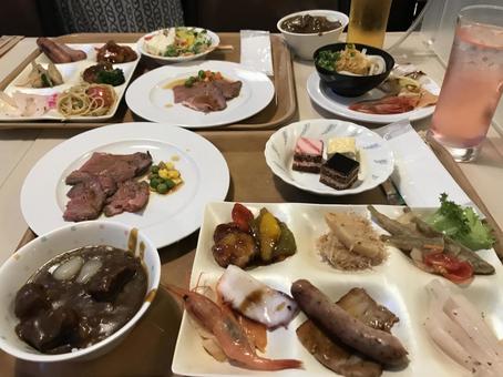 ホテルの夕食バイキング ホテルの夕食バイキング ホテル,夕食,バイキングの写真素材