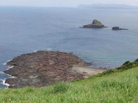 くじら島と海 くじら島と海 島,くじら,海の写真素材