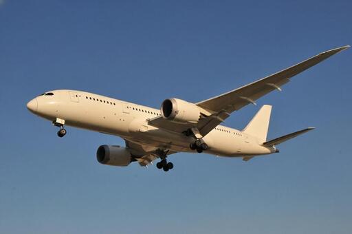 飛行機　ボーイング787 旅客機,航空機,エンジンの写真素材