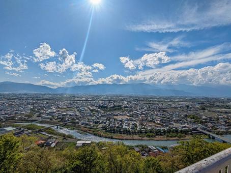 展望台から見下ろす松本市 展望台から見下ろす松本市の写真