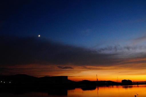 夕景 夜景,夕暮れ,マジックアワーの写真素材