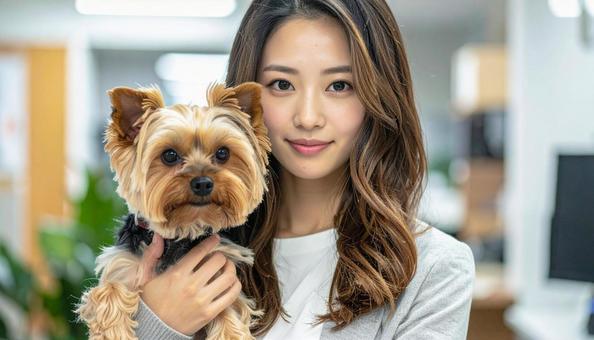 ペット同伴で働くビジネスマン ペット同伴で働くビジネスマンの写真
