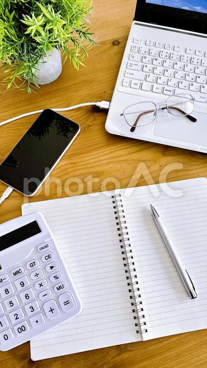 スマホとパソコン　データ移行　同期　転送 ビジネス,同期,転送の写真素材