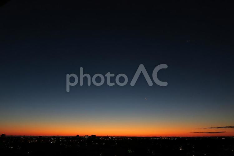 朝焼け　日の出　dawn  朝焼け,夜明け,朝焼け雲の写真素材